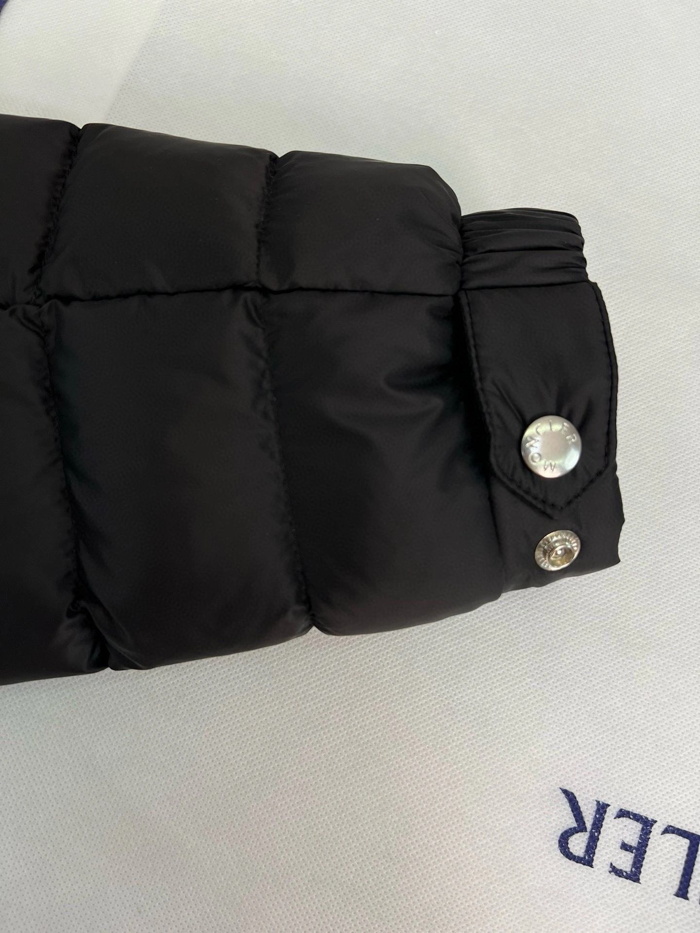 wg.luxury- 7o9385r down jacket oversized item:D-F365I0721